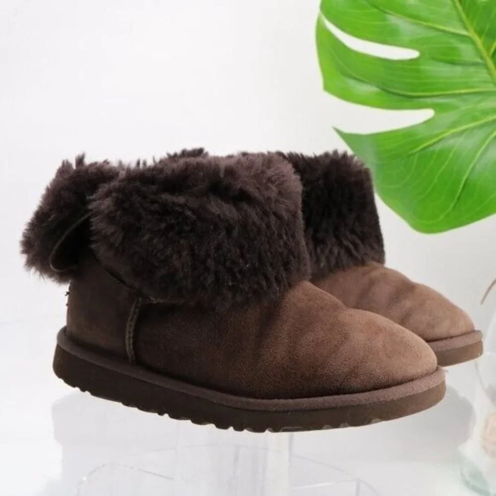 UGG Womens Bailey Button Short Boot Size 5 Brown Suede Sherpa Shearling Fury‎